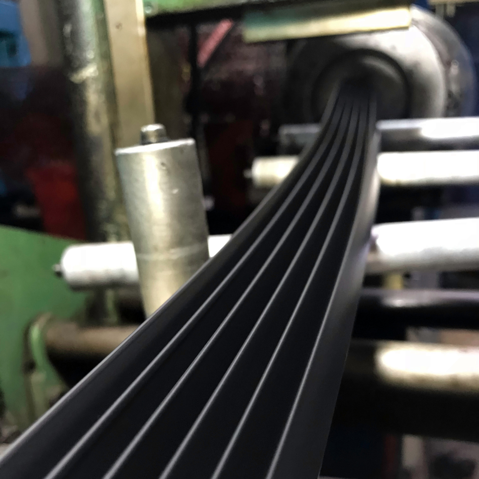 Extrusión de caucho y plástico